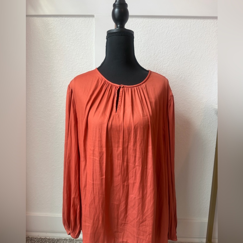 Ann Taylor coral shirt. Size large
